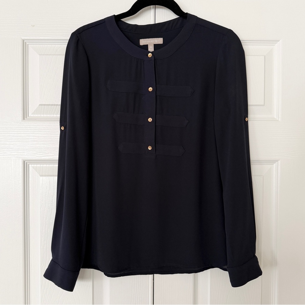 Banana Republic navy blue long sleeve utility blouse, size XS